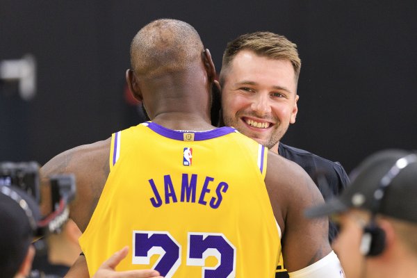 Doncic thích làm việc với Jame